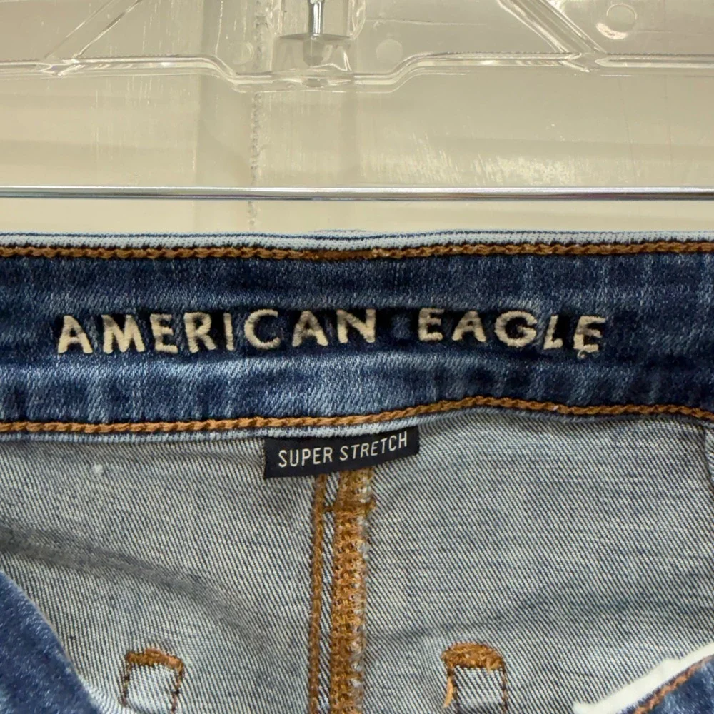 American Eagle Super Stretch Raw Frayed‎ Hem Midi Denim Jean Shorts Women's 4
